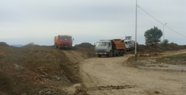 Аварийные бригады продолжают укреплять дамбы в Комсомольске-на-Амуре Евгений Попов